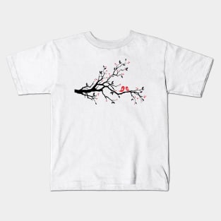 Kissing birds on love tree with red hearts Kids T-Shirt
